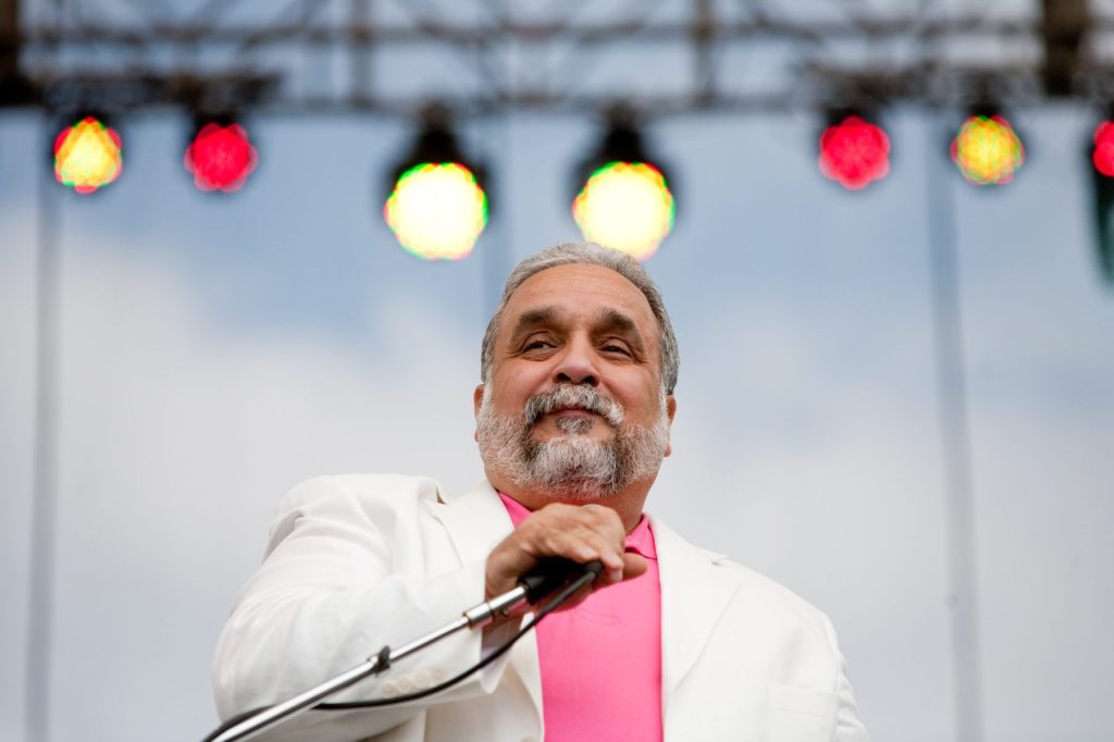 Colaborador de Willie Colón demanda por regalías de composición de ‘Tras La Tormenta’