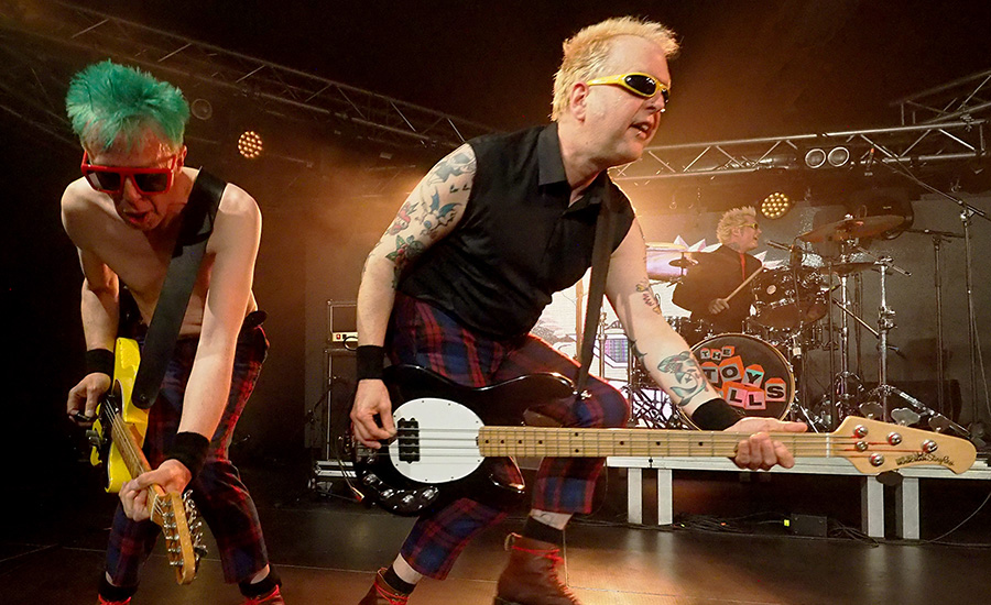 Entrevista a The Toy Dolls: “Iba a ser policía… pero suspendí el examen”