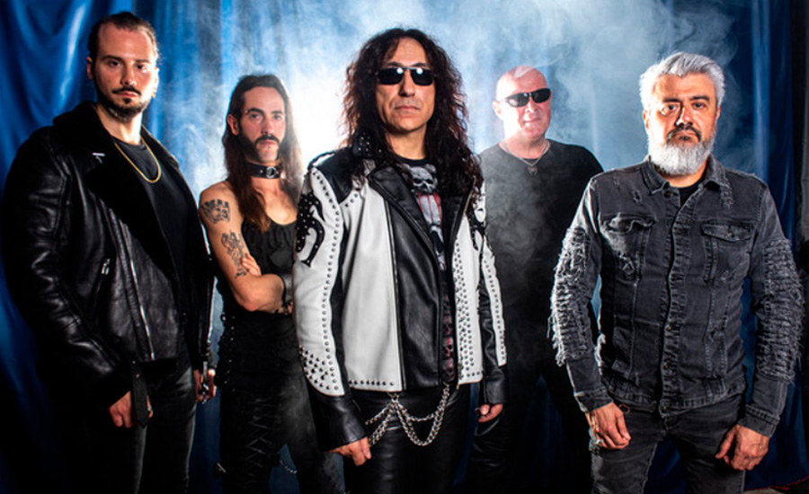 Patxa se prepara para sus próximos conciertos, en los que seguirá celebrando sus 40 años de heavy metal