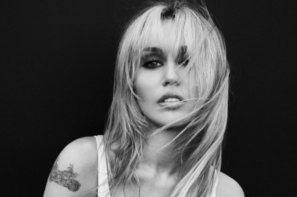 Miley, Carly Rae Jepsen, Rels B, Rosé y más: Tu Guía de Nueva Música